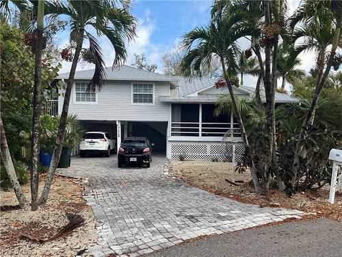 7668 Myrsine Cir, BOKEELIA, FL, 33922-2401 | Card Image