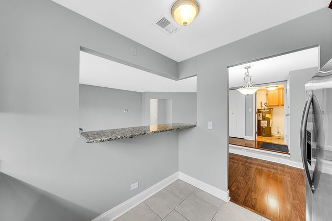 APT-1A - 752 Rodenburg Rd, Condo with 2 bedrooms, 2 bathrooms and 2 parking in Roselle IL | Image 9