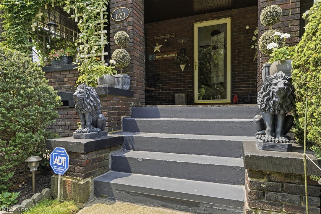 Residential in Newburgh Heights 2