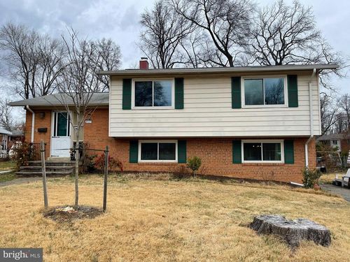 7407 Sweetbriar Dr, COLLEGE PARK, MD, 20740-3027 | Card Image