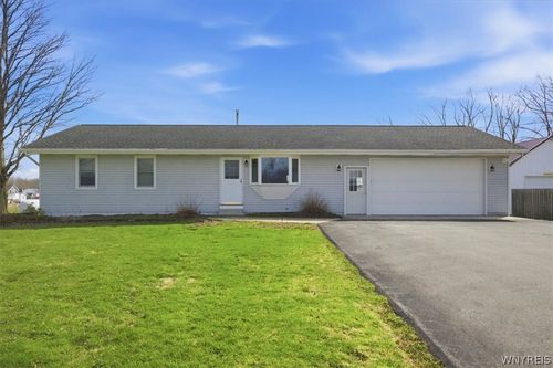 4256 Upper Mountain Rd, Sanborn, NY, 14132-9413 | Card Image