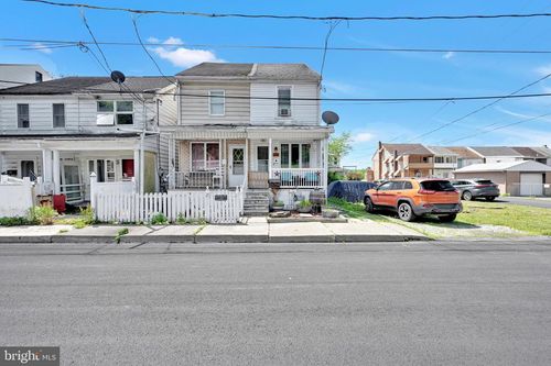 532 W Washington St, SHENANDOAH, PA, 17976-1576 | Card Image