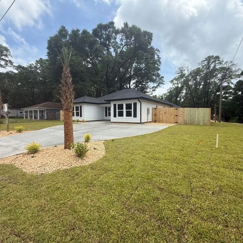150 N Booker St, Crestview, FL, 32536-3412 | Card Image