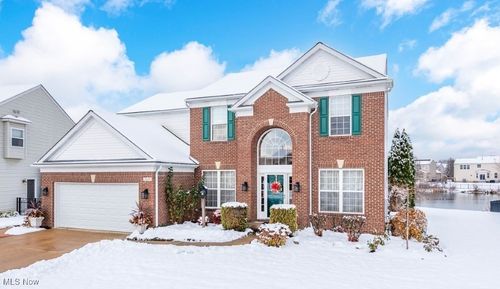 9628 Kingston Trl, Olmsted Twp, OH, 44138-4295 | Card Image