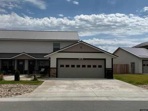 unit-3b-405 Walnut St, Saratoga, WY, 82331 | Card Image