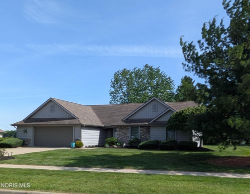 705 Briarwood Ln, Bryan, OH, 43506-3522 | Card Image