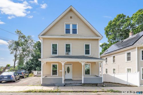 17 Sarsfield St, Waterbury, CT, 06704-3439 | Card Image