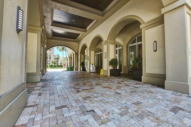 APT-504 - 550 Okeechobee Blvd, Condo with 2 bedrooms, 2 bathrooms and null parking in West Palm Beach FL | Image 38