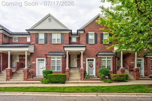 53041 Providence Dr, Shelby Twp, MI, 48316-2659 | Card Image