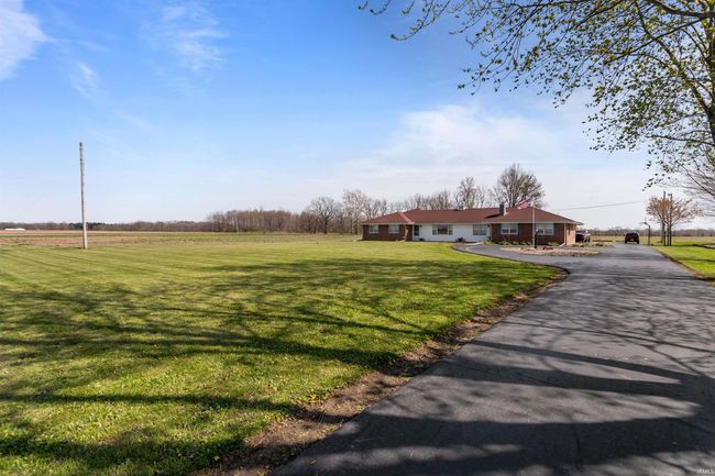 5135 W 100 N, House other with 3 bedrooms, 3 bathrooms and null parking in Kokomo IN | Image 36