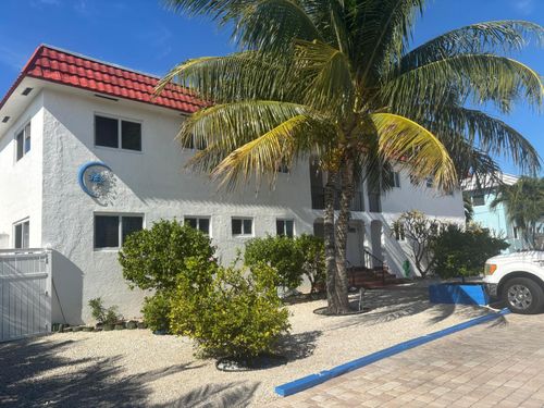 apt-2-308 Sombrero Beach Rd, Marathon, FL, 33050-3933 | Card Image