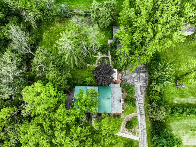 3900 Walnut Lake Rd, House other with 4 bedrooms, 2 bathrooms and null parking in West Bloomfield MI | Image 32