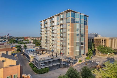 apt-305-1001 Belleview St, Dallas, TX, 75215-1820 | Card Image