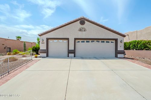 601 W Via Alamos, Green Valley, AZ, 85614-3971 | Card Image