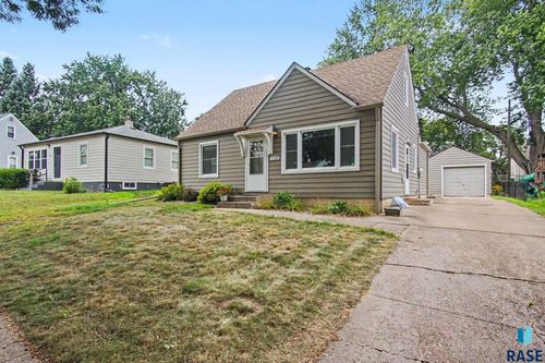 1709 S Wayland Ave, Sioux Falls, SD, 57105-2240 | Card Image