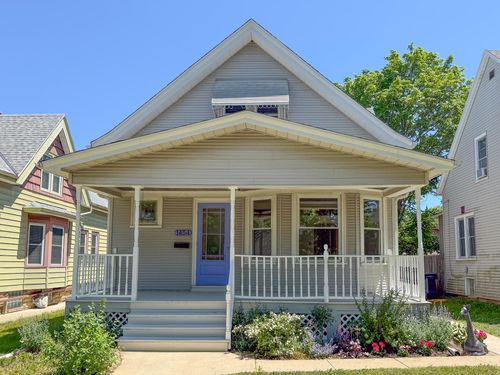 1454 S 75th St, West Milwaukee, WI, 53214-4601 | Card Image