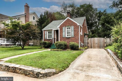 119 W George Mason Rd, FALLS CHURCH, VA, 22046-4002 | Card Image
