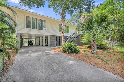 25 Sand Dollar Dr, Isle Of Palms, SC, 29451-2648 | Card Image
