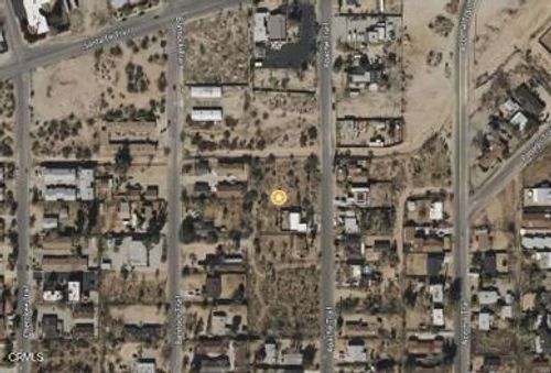 Lot 51 Apache Trl, Yucca Valley, CA, 92284-2608 | Card Image