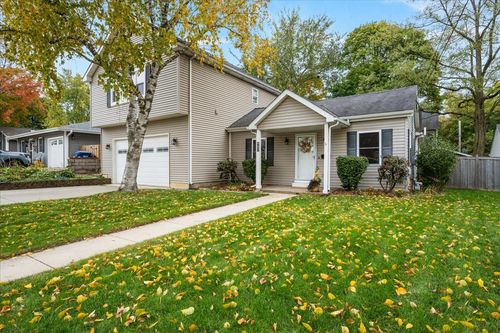 907 Ohio Ave, St. Charles, IL, 60174-3149 | Card Image