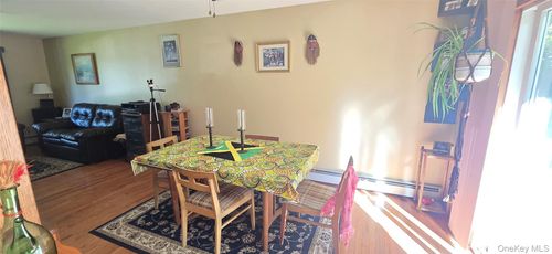 20 Cedar Ln, New Windsor, NY, 12553-7509 | Card Image