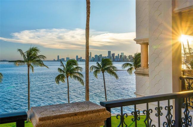 5233 - 5233 Fisher Island Dr, Condo with 4 bedrooms, 5 bathrooms and null parking in Miami Beach FL | Image 26