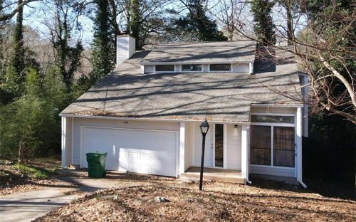 429 Rue De Chateau, Stone Mountain, GA, 30083-4409 | Card Image