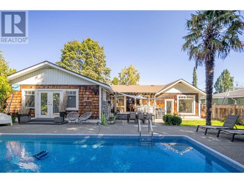 4874 11a Ave, Delta, BC, V4M1Z4 | Card Image