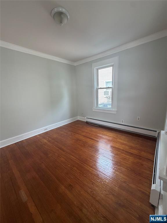 Residential Lease in Hawthorne 3