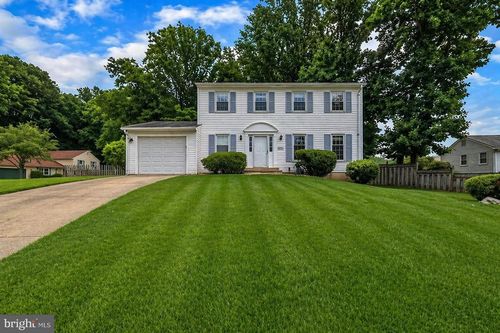 4297 Country Squire Ln, FAIRFAX, VA, 22032-1611 | Card Image