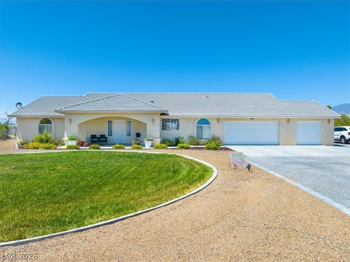 840 E Deerskin St, Pahrump, NV, 89048-6719 | Card Image