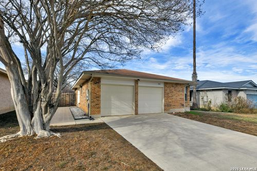 882 Garden Cir, Schertz, TX, 78154-1600 | Card Image