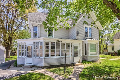 10208 Main St, Richmond, IL, 60071-9245 | Card Image