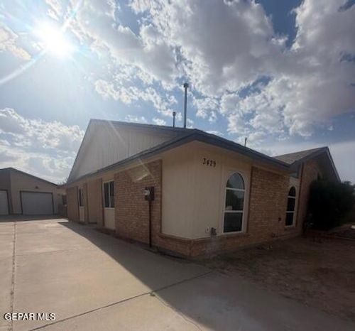 a-3429A Risner Pl, El Paso, TX, 79936-1839 | Card Image