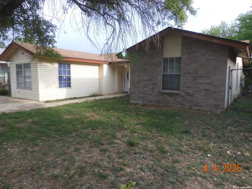 3415 Twining Dr, San Antonio, TX, 78211-4907 | Card Image
