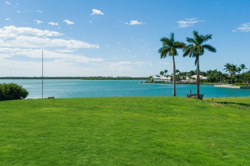 1028 W Inlet Dr, Marco Island, FL, 34145-5919 | Card Image
