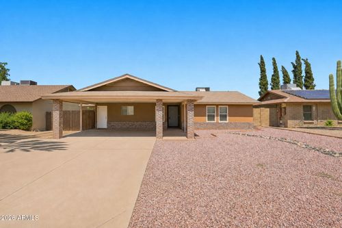 332 W Kerry Ln, Phoenix, AZ, 85027-5695 | Card Image