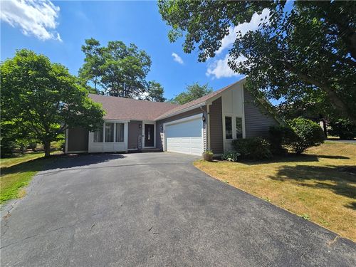 9 Hepatica Ln, West Henrietta, NY, 14586-9503 | Card Image