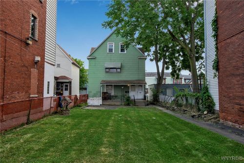 563 Tronolone Pl, Niagara Falls, NY, 14301-1929 | Card Image