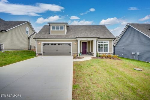 339 Trillium Trl, Lenoir City, TN, 37771-2173 | Card Image