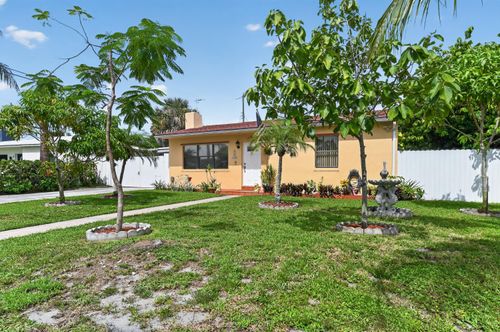 5826 Churchill Ct, West Palm Beach, FL, 33405-3409 | Card Image