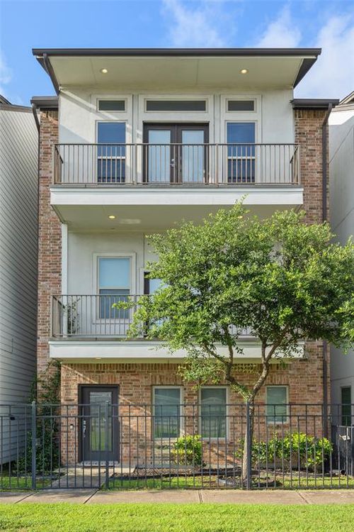 727 Schwartz St, Houston, TX, 77020-5957 | Card Image