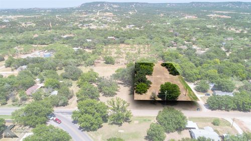 109 East St, Buffalo Gap, TX, 79508-2206 | Card Image