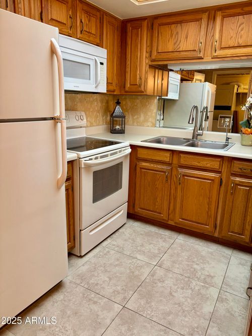 apt-c326-10330 W Thunderbird Blvd, Sun City, AZ, 85351-3090 | Card Image