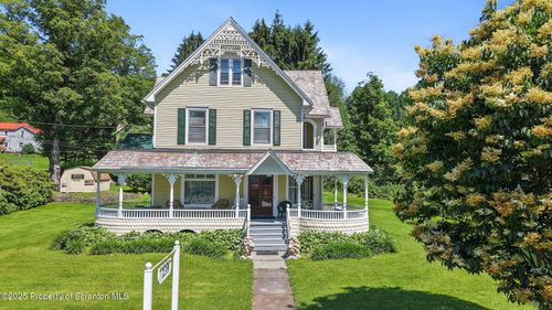 239 Jackson St, Thompson, PA, 18465-9463 | Card Image