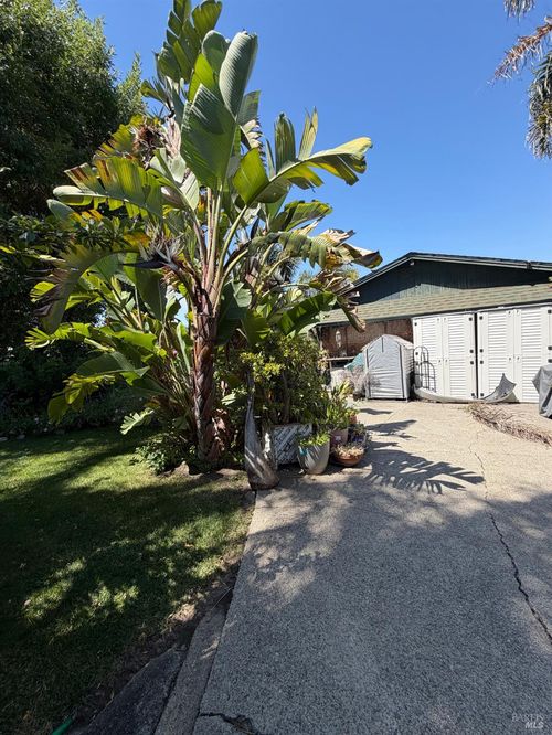 1075 Mitchell Way, El Sobrante, CA, 94803 | Card Image