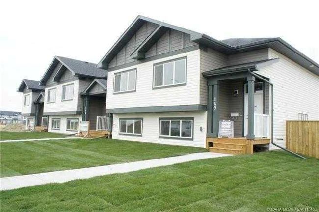 141 Ava Crescent, Home with 3 bedrooms, 2 bathrooms and 2 parking in Blackfalds AB | Image 1