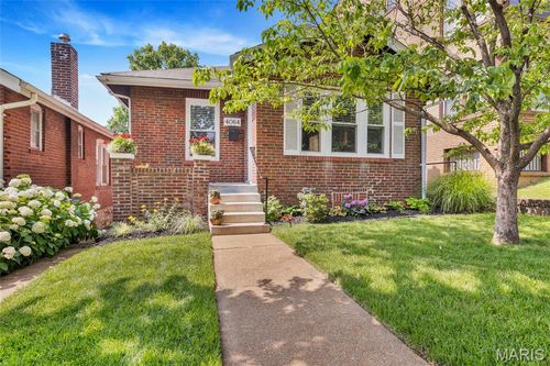 4064 Potomac St, Saint Louis, MO, 63116-3706 | Card Image
