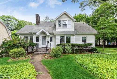 21 Henry St, Glen Rock, NJ, 07452-1418 | Card Image