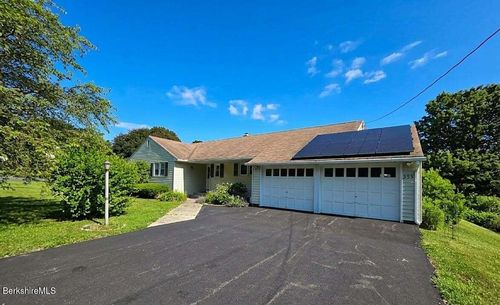 555 Williams St, Pittsfield, MA, 01201 | Card Image